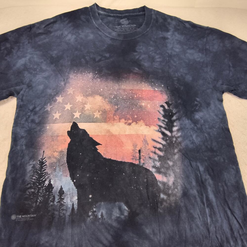 The Mountain Wolf Short Sleeve Graphic Shirt Adult Mens Size Large L Navy Blue